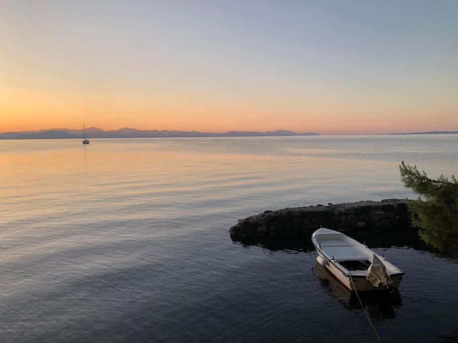 Levanda Seaview Apartment